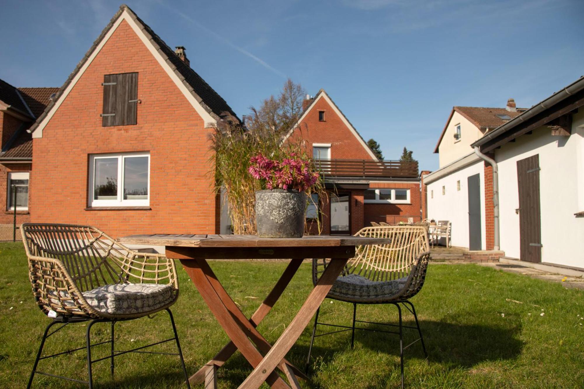 Kleines Ferienhaeuschen Im Garten Eutin Zewnętrze zdjęcie